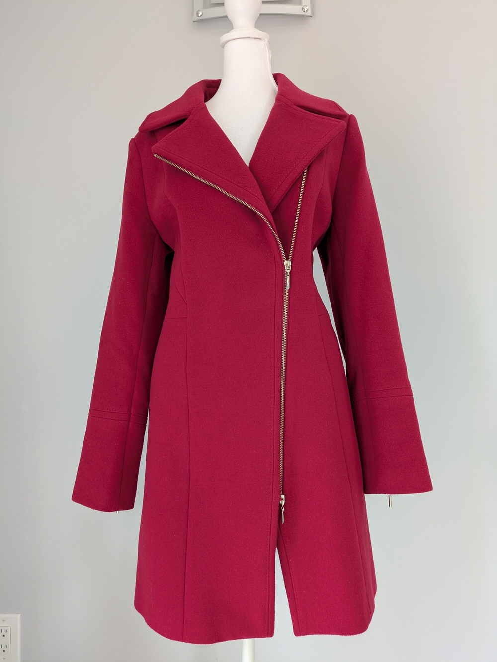 White House Black Market Raspberry Asymmetrical Zip Trench Coat Small Imperfecti